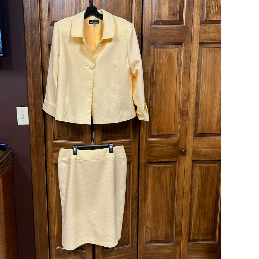 Giorgio Saint Angelo  2 Piece Size 14 Yellow Woman's Suit